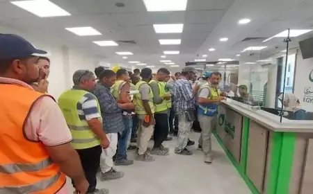 قرار رئيس الوزراء الجديد يعزز دعم العمالة غير المنتظمة بأموال وعلاج وتأمين