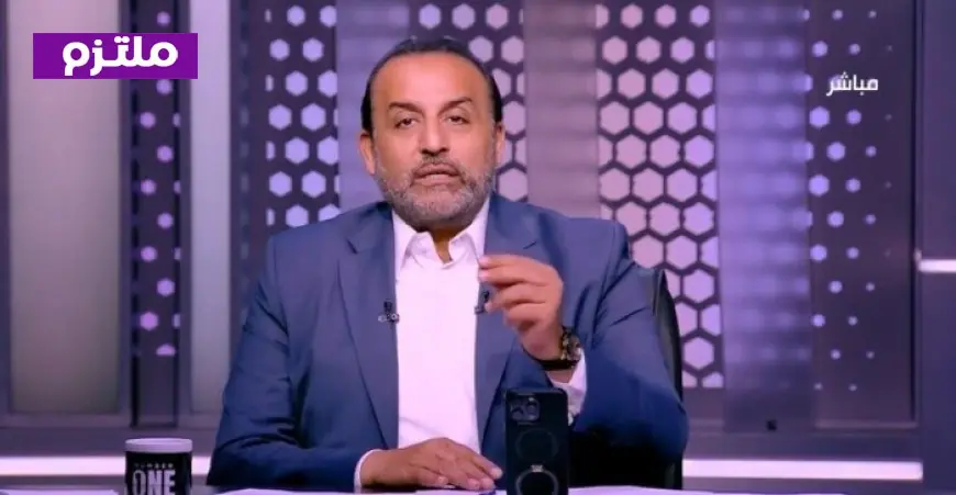 مصطفى بكري يقدم تعازيه للنائب محمد شبانة في وفاة والدته