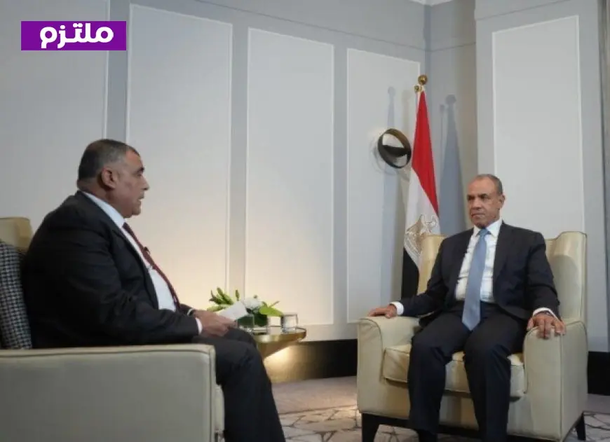 وزير الخارجية يلتقي رئيس تحرير جريدة الرأي الأردنية في حوار صحفي هام