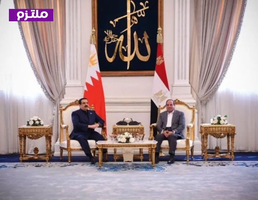 الرئيس السيسي وملك البحرين يتباحثان تعزيز الاستثمارات ومستقبل العلاقات الثنائية في العلمين