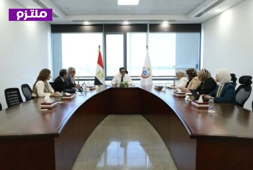 وزير الصحة يستعرض خطة التوسع في جراحات استبدال المفاصل باستخدام التقنية الروبوتية