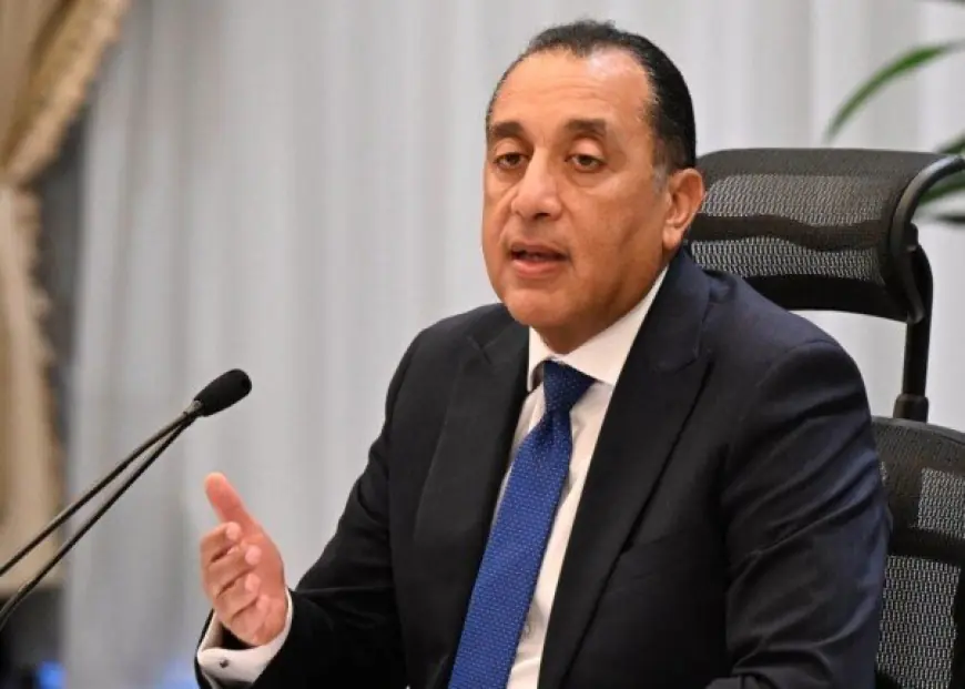 مدبولي يسجل أبرز لحظاته من افتتاح سد تنزانيا إلى تطوير كورنيش الإسكندرية ومتابعة مبادرة حياة كريمة