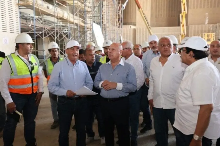 وزير النقل يزور الخط الأول للقطار السريع من العين السخنة إلى العاصمة الإدارية الجديدة