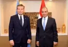 وزير الخارجية يبرز أهمية تأمين وصول المساعدات الإنسانية إلى غزة والمناطق المتوترة