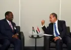 وزير الخارجية يبحث مع نظيره الكيني تعزيز العلاقات الثنائية والتعاون في مواجهة التطورات الإقليمية