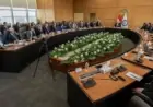 وزير الخارجية يعقد مباحثات مع نظيره الجزائري لتعزيز التعاون والتنسيق حول القضايا الإقليمية