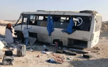 وزير الصحة يواكب مستجدات حادث انقلاب أتوبيس في جنوب سيناء