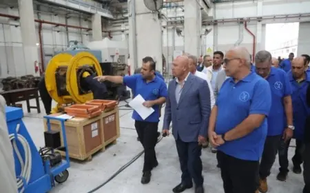 مكافآت للمنضبطين وعقوبات للمخالفين وزير النقل يتفقد ورش السكة الحديد ويؤكد على سلامة القطارات قبل انطلاقها