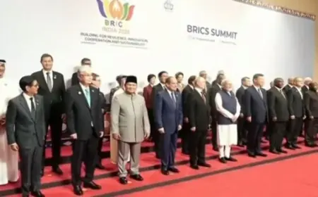 الرئيس السيسي يتألق في الصورة الجماعية لرؤساء مجموعة البريكس فيديو