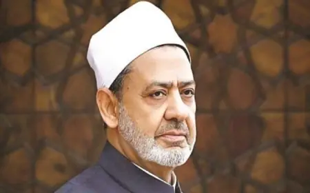 شيخ الأزهر يزور وكيل المشيخة بعد حادث انقلاب سيارته ويؤكد توفير الرعاية الطبية لمرافقينه