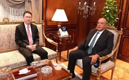 المستشار هشام بدوي يجتمع مع النائب الثاني لرئيس مجلس النواب التايلاندي لتعزيز العلاقات الثنائية