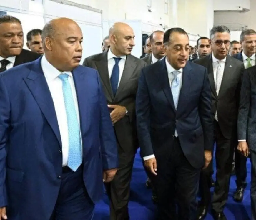 مدبولي يؤكد أن معارض أهلا مدارس تعزز التعاون بين الحكومة والقطاع الخاص والغرف التجارية