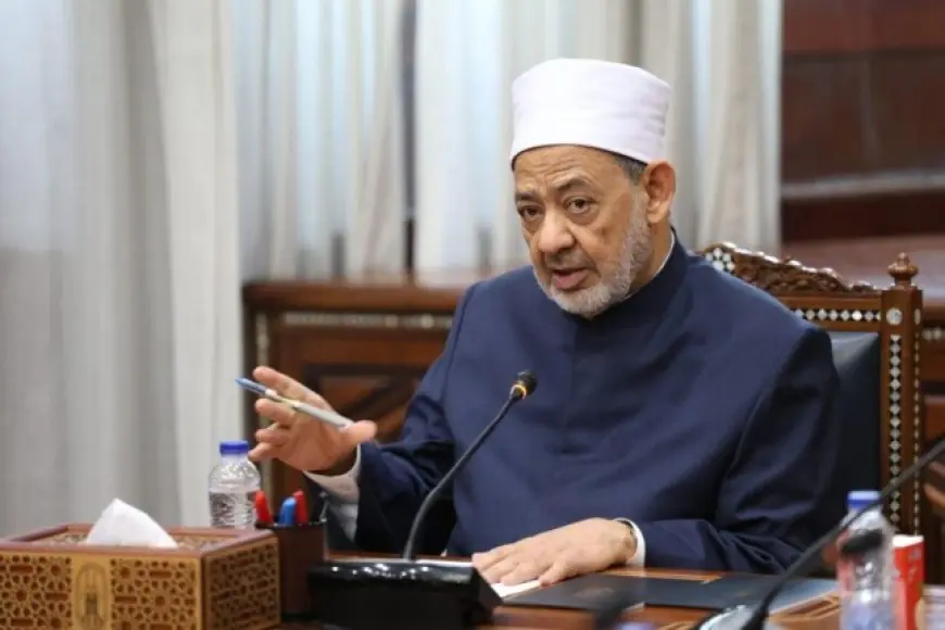 الأزهر يحذر من انتشار إعلانات وفيديوهات مزيفة تنتحل صوت وصورة الإمام الطيب