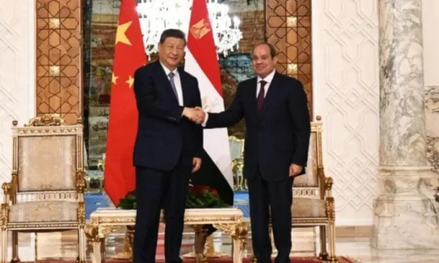 الرئيس السيسي والرئيس الصيني يتوجهان إلى بانوراما الأهرامات لتوثيق زيارة تاريخية في المتحف الكبير