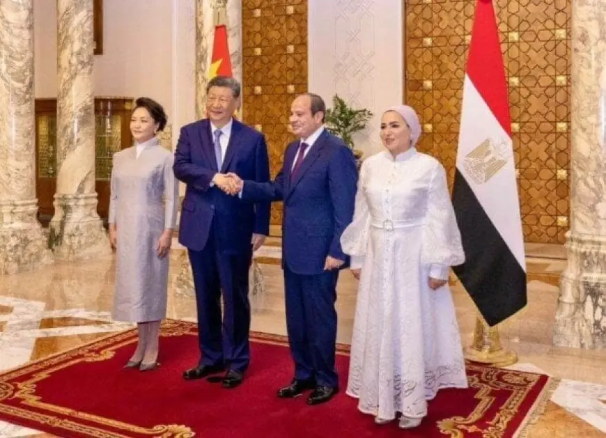 جولة الرئيس الصيني في قاعة كنوز توت عنخ آمون من القناع الذهبي إلى كرسي العرش تفاصيل مثيرة