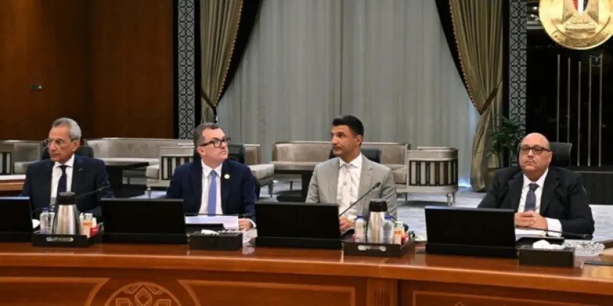 الحكومة تعلن نمو الاقتصاد بنسبة 5.1% في العام المالي 2025-2026 متجاوزاً التوقعات