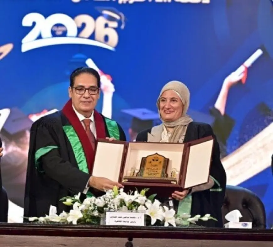 تخرج دفعة 2026 من كلية الإعلام بجامعة القاهرة احتفالية ملهمة تتحدث عن الذكاء الاصطناعي ومستقبل الإعلام