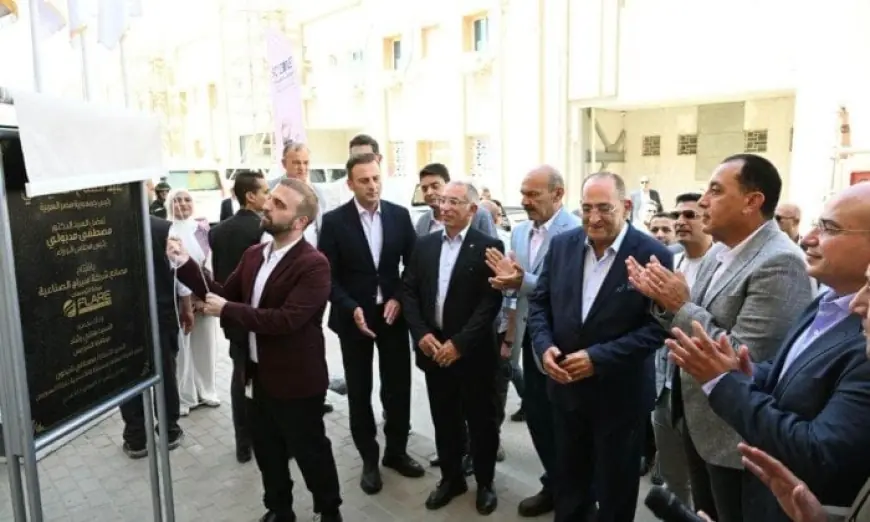 رئيس الوزراء يطلق توسعات جديدة في مصنع فلير لأنظمة الإضاءة الحديثة لشركة سيراج