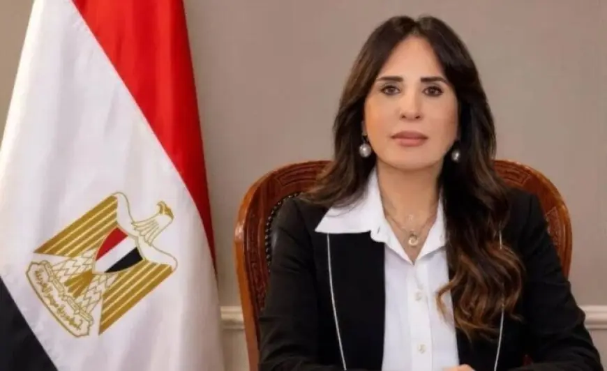 وزيرة الإسكان تُشرف على تطوير الخدمات في مدينة العاشر من رمضان مع إجراءات لتحسين الكهرباء وإزالة المخالفات