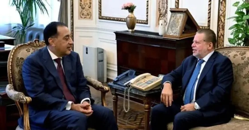 رئيس الوزراء ومحافظ البنك المركزي يتعاونان لتعزيز برنامج التحول الاقتصادي الوطني