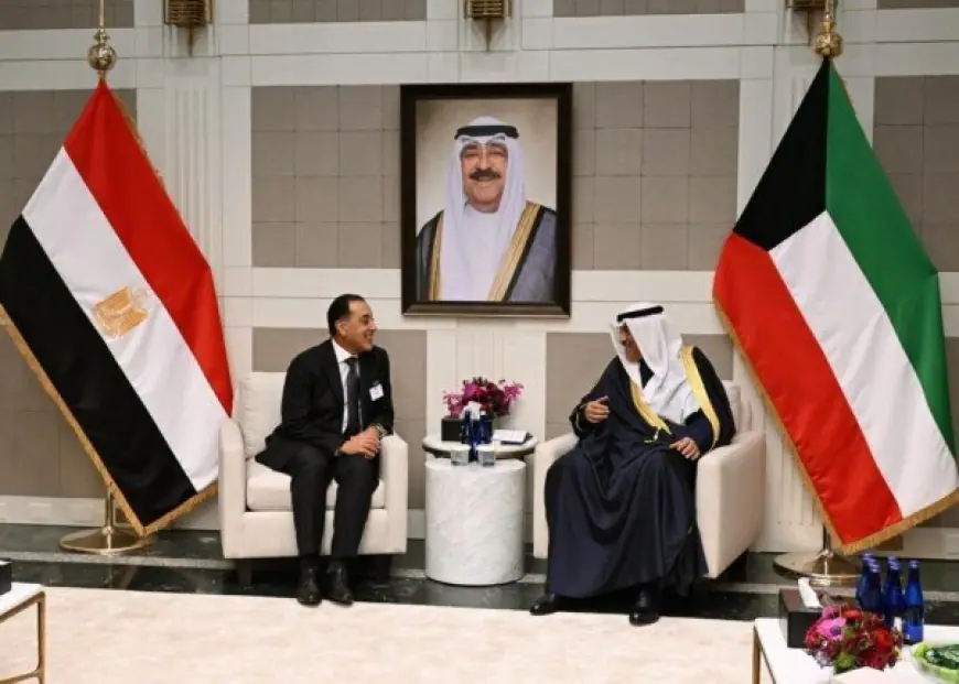 رئيس الوزراء يعقد محادثات مع ولي عهد الكويت لتعزيز أوجه التعاون بين البلدين