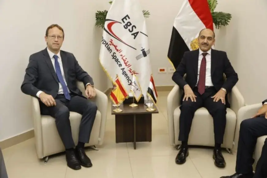 تعاون مثير بين مصر وإسبانيا في مجالات الفضاء والأقمار الصناعية