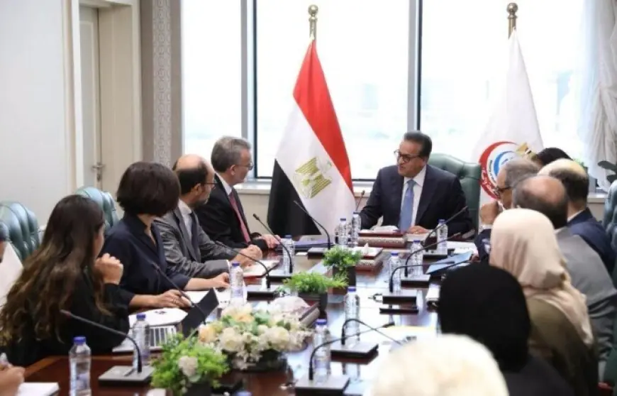 وزير الصحة يتفاوض مع بنك الاستثمار الأوروبي لدعم مشروعات صحية مبتكرة جديدة