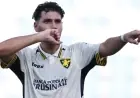 عمر فايد يتألق في فوز فروزينوني الساحق على ساسولو برباعية في الدوري الإيطالي