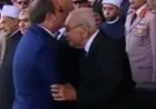 الرئيس السيسي يعبر عن تقديره للبطل المصري بتقبيل رأس الفريق مجدي حتاتة