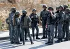 هجوم قرب الخليل يسفر عن إصابة 6 جنود إسرائيليين ونتنياهو يأمر بفرض حصار على الخليل وإغلاق الضفة الغربية