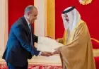 وزير الخارجية ينقل رسالة خاصة من الرئيس السيسي إلى عاهل البحرين