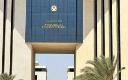 مصطفى بكري يهاجم الموقف الإثيوبي ويطالب آبي أحمد بحل أزماته الداخلية دون التدخل في شؤون مصر