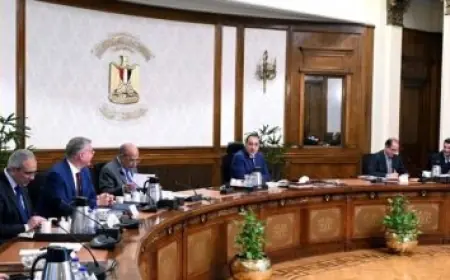 مدير تعليم القاهرة يزور 3 مدارس في إدارة المستقبل لمراقبة سير العملية التعليمية