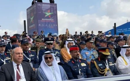 وزير الطيران يستكشف شراكات مبتكرة في معرض مراكش للطيران 2026