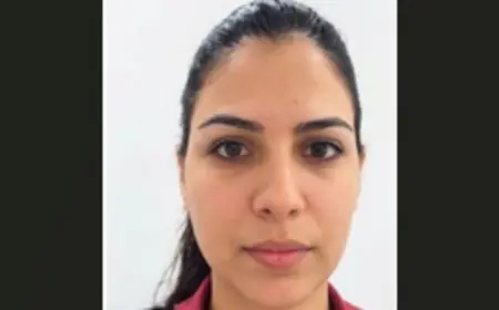 انهيار والد مضيفة الطيران في البث المباشر وخطة دفنها بجوار والدتها