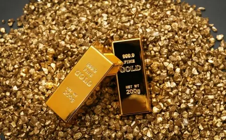 ارتفاع أسعار الذهب عالميًا وزيادة بنسبة 1.3% للأوقية بالتزامن مع تراجع الدولار