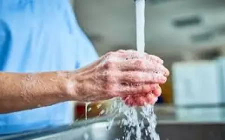 تعلم الطريقة الصحيحة لغسل اليدين واتباع خطوات مهمة لحماية نفسك من العدوى