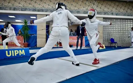 أحمد هشام يحقق إنجازًا بتأهله لربع نهائي كأس العالم لسلاح السيف في الجزائر