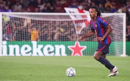 الفحوصات الطبية تحدد مصير كوندي في مباراة الكلاسيكو المرتقبة