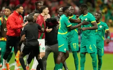 هل تصدر المحكمة الرياضية حكماً حاسماً حول نزاع لقب كأس أمم أفريقيا بين المغرب والسنغال؟ نصر عزام يعبر عن صعوبة التنبؤ