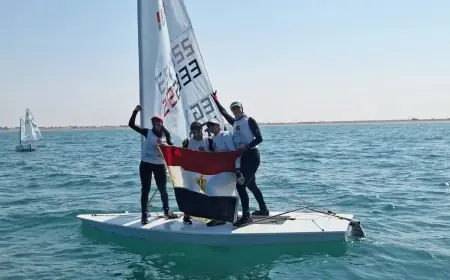وزير الرياضة يهنئ منتخب الشراع على إنجازه المبهر بحصد ذهبيتين وفضية وبرونزية في سلطنة عُمان