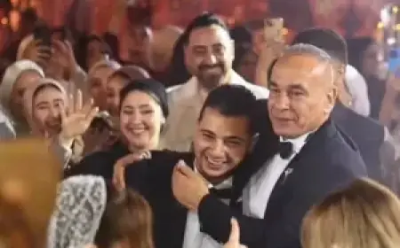 إيهاب توفيق ونجوم الفن والرياضة يتألقون في حفل زفاف نجل إبراهيم حسن