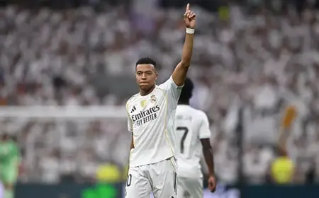 مبابي يتألق في تشكيلة ريال مدريد المرتقبة لمواجهة برشلونة في الكلاسيكو