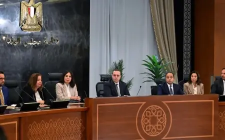 وزيرة الإسكان تؤكد التزامها بتلبية احتياجات الدولة من الوحدات السكنية للمحدودي والمتوسطي الدخل