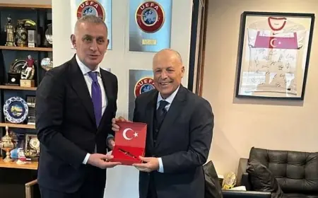 رئيس الاتحاد التركي يلتقي أبو ريدة لبحث تعزيز التعاون المشترك بين البلدين