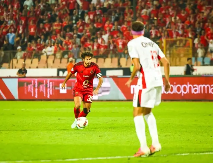 إيهاب الكومي يكشف: الزمالك يطالب بكشف تسجيلات الفار في مباراة القمة
