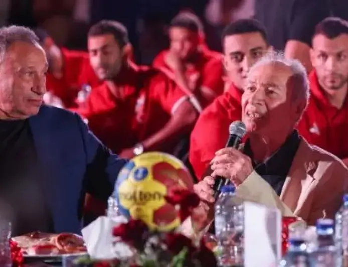 حسن مصطفى يثني على تألق رجال وسيدات الأهلي في بطولة إفريقيا لكرة اليد