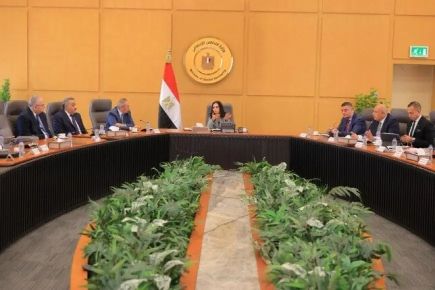 وزيرة التضامن الاجتماعي تقود اجتماعًا هامًا لمجلس إدارة صندوق نظام تأمين الأسرة
