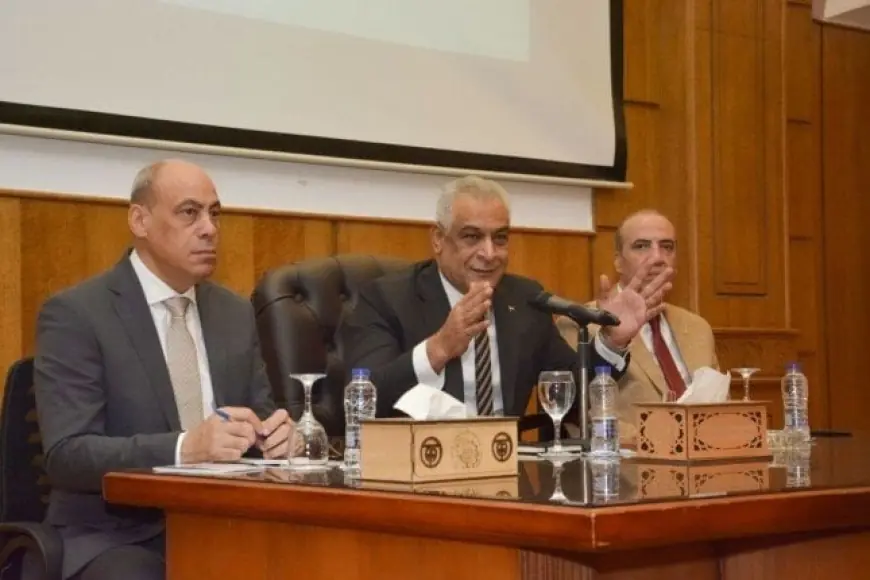 وزير الإنتاج الحربي يؤكد التزام مصر بتوطين التكنولوجيا الحديثة في الصناعات الدفاعية