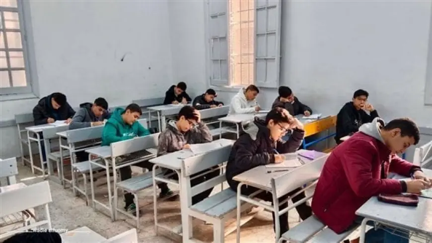 تعرّف على آخر موعد لتسجيل استمارة الصف الثالث الإعدادي 2027 وأماكن دفع الرسوم